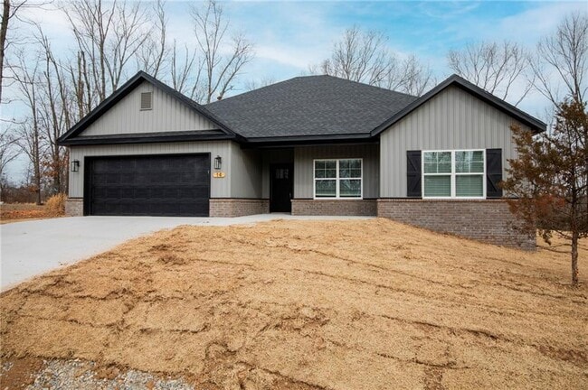 Photo - 14 Kinloch Dr