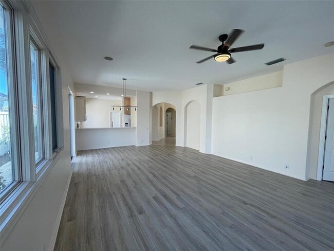 Photo - 8515 53rd Pl E