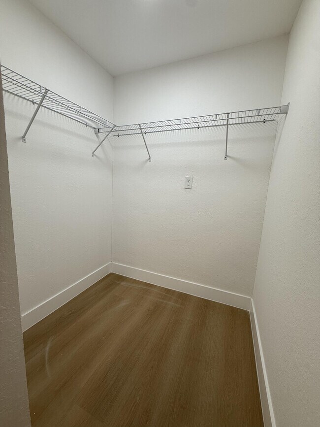 Photo - 726 S 11th St