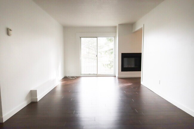 Photo - 475-477 Lancaster St W Unit 25