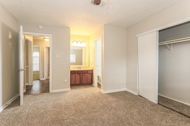 Photo - 20327 Bridgedale Ln