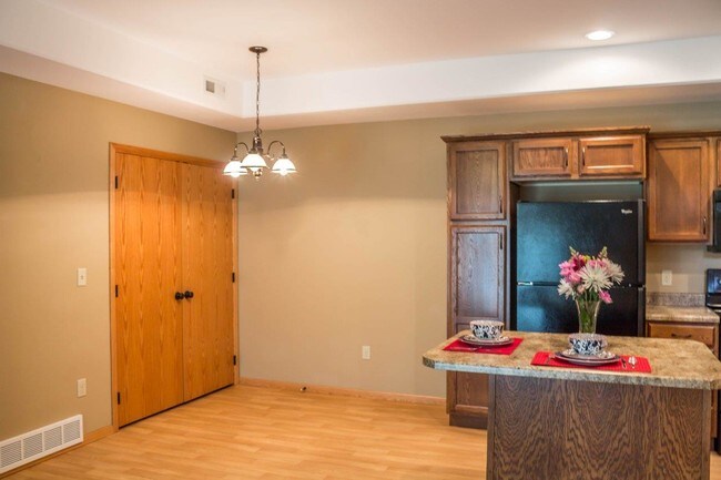 Photo - Tiyata Place