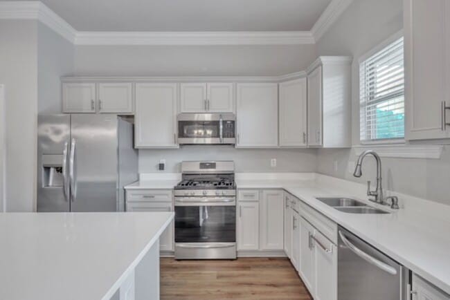 Photo - 4 Bedroom House Near LSU on Burbank