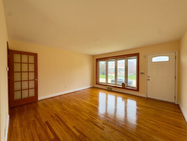 Photo - 1243 S Grantley St
