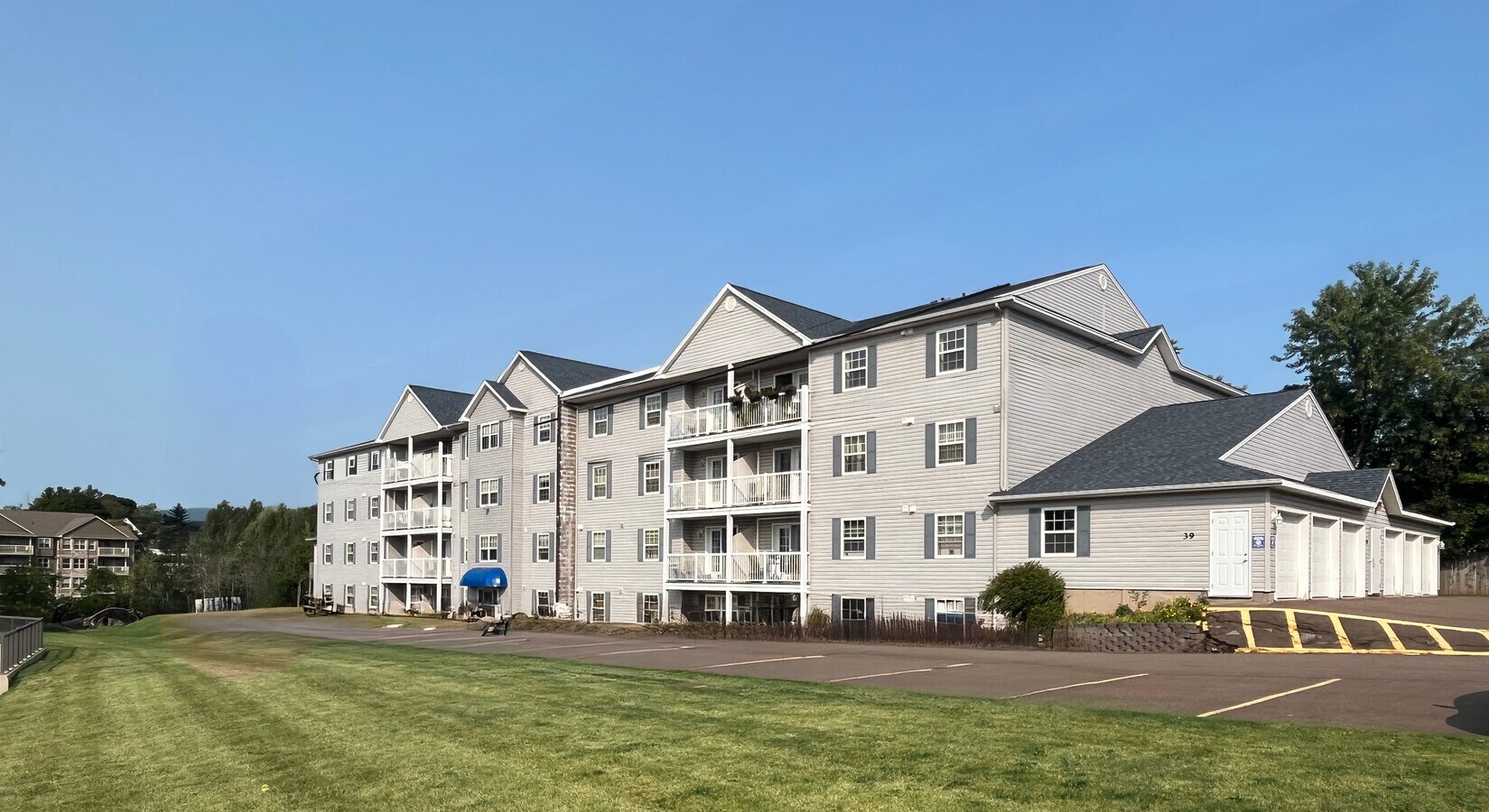 39 Pleasant Street - 39 Pleasant Street