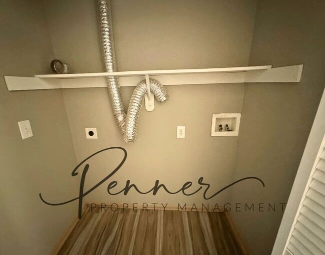 Photo - 503 NE 1st St