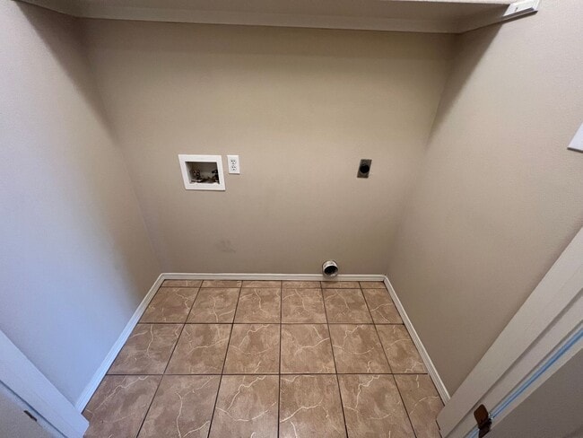 Photo - 1811 Wilder Ln Unit B