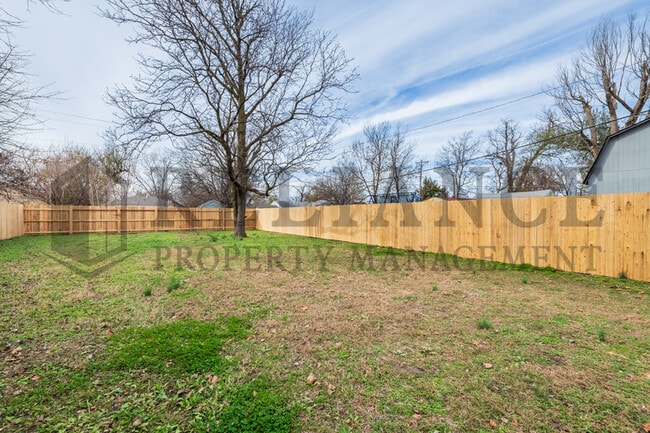 Photo - 1631 S Fern St