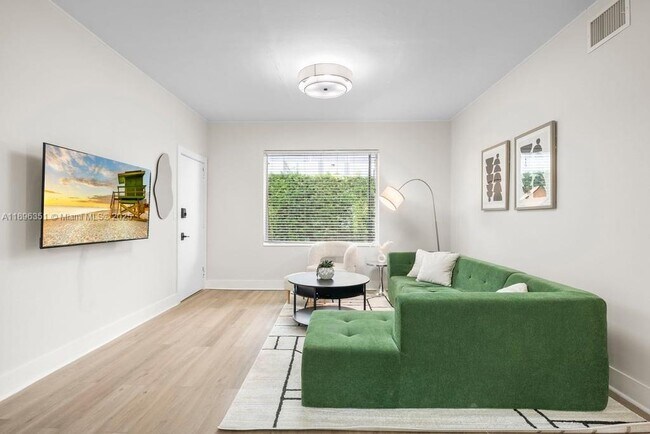 Photo - 1471 Lincoln Terrace Unit 2