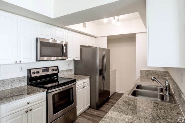 Building Photo - 16909 N Bay Rd Unit 1 Rental