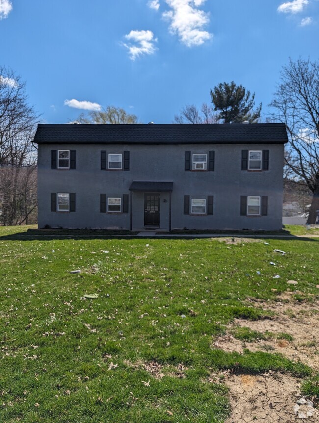 Building Photo - 1080 W Lincoln Hwy Unit 4 Rental