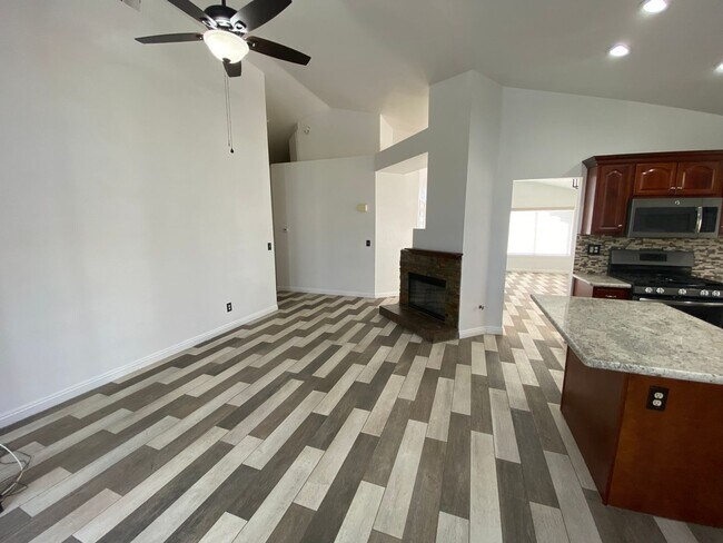 Photo - Gorgeous Rancho Vista 3 bedroom + den