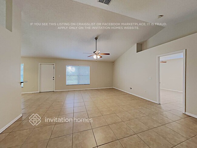 Photo - 409 NW Concord Dr