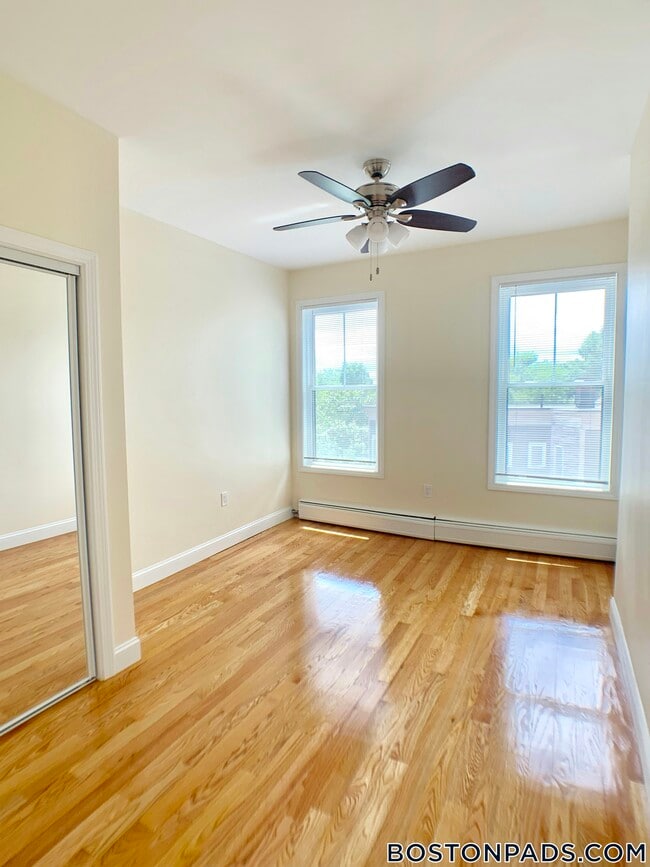 Photo - 35 Brookline St Unidad 17