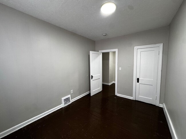 Photo - 395 E 152nd St Unit 395 E 152 ST 5