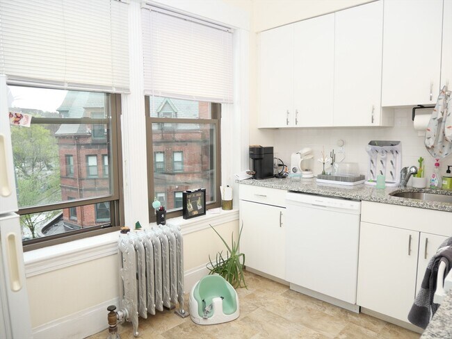 Photo - 1390 Beacon St Unit 11