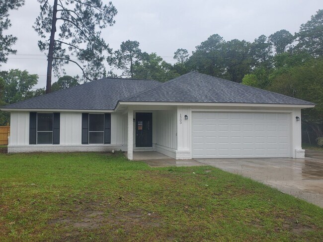Building Photo - Spacious 4 bedroom in Berkshire West! Rental