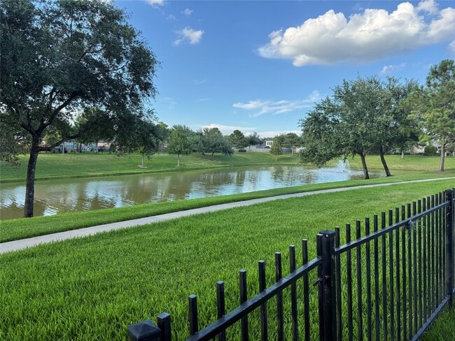 Photo - 12807 Southern Valley Dr