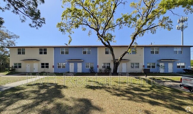 Building Photo - 2851 Yellow Pine Ct Unit 2 Rental