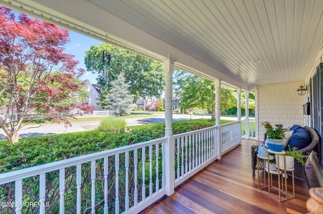 Photo - 402 Morgan Pkwy