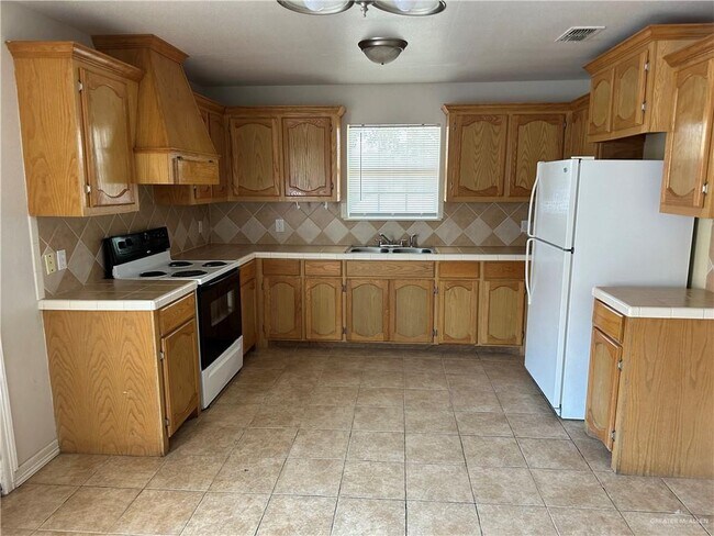Photo - 12 Zelma St