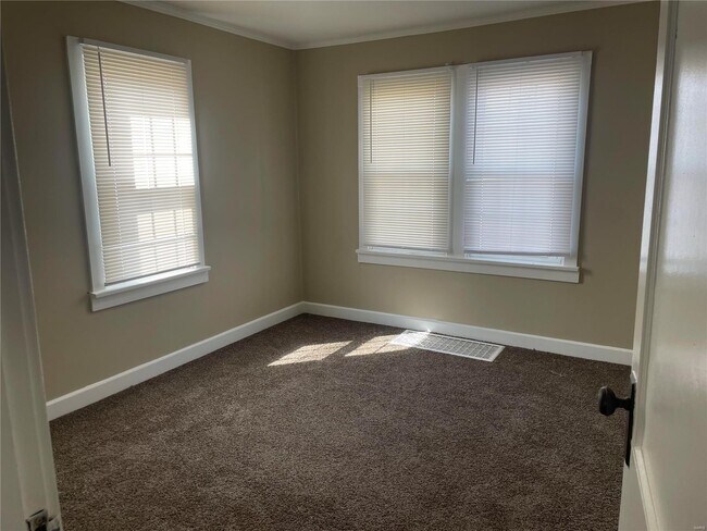 Photo - 31 Franklin Ave