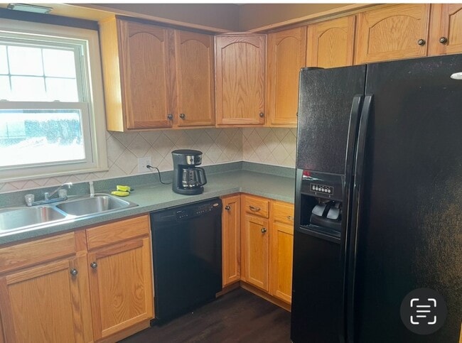 Photo - 1074 Vestal Ave