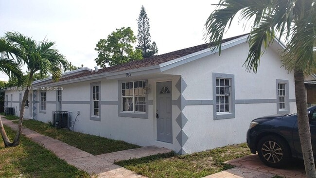 Building Photo - 163 NW 59th St Rental