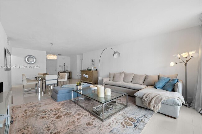 9801 Collins Ave Unit 20V
