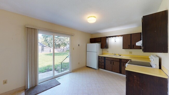 Photo - Close to Grandview College A