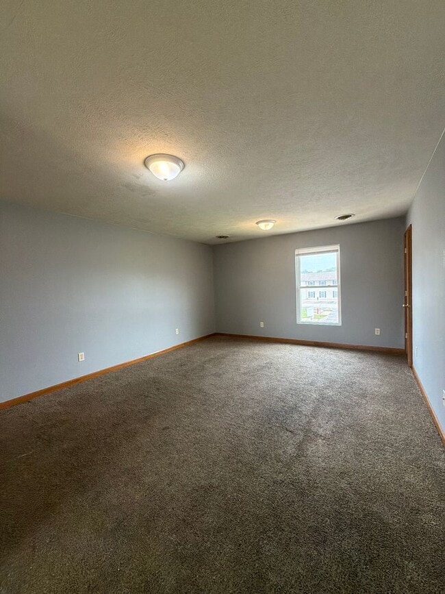 Photo - 279 Woodridge Ct Unit Apt. B