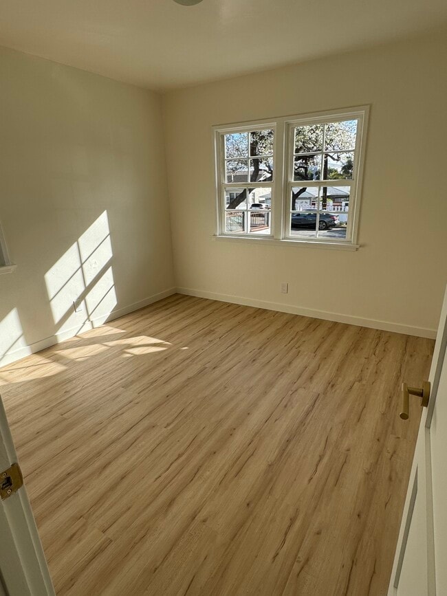 Photo - 4579 W 171st St