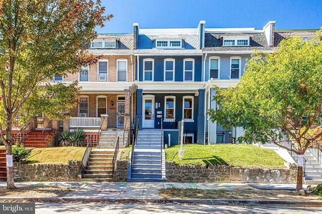 Building Photo - 3810 13th St NW