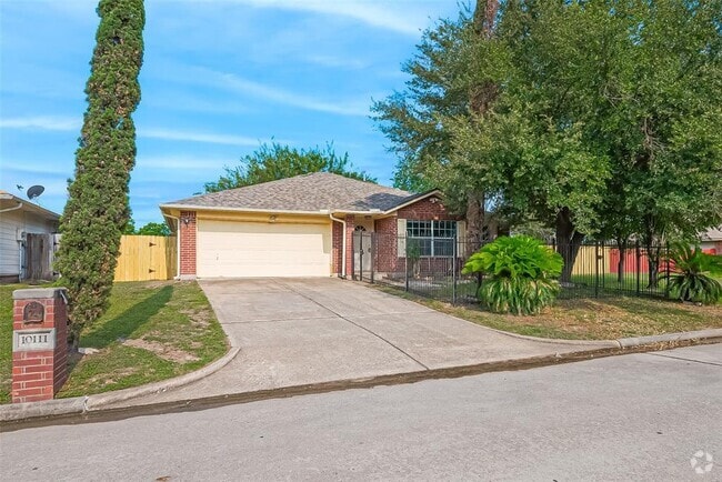 Building Photo - 10111 Woodico Dr Rental