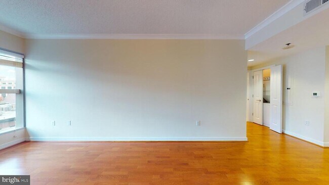 Photo - 777 7th St NW Unidad 714