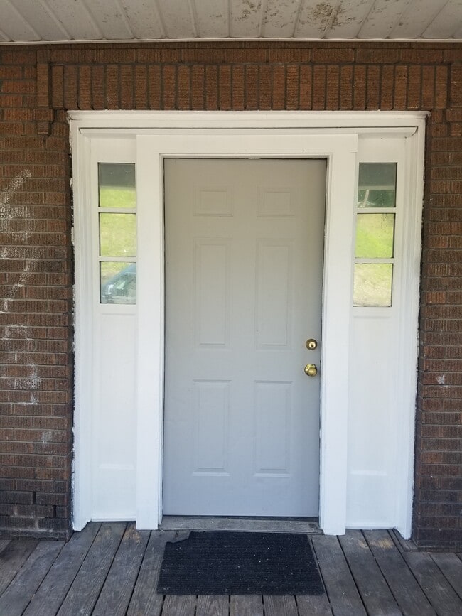 Front entrance - 678 Spruce St