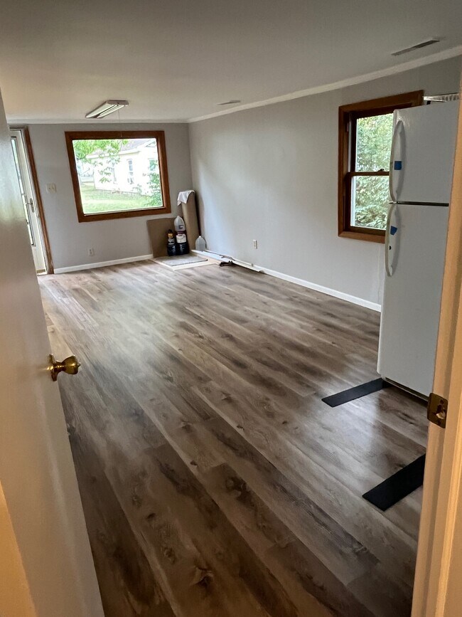 Photo - 908 1/2 S 24th Street Tiny House