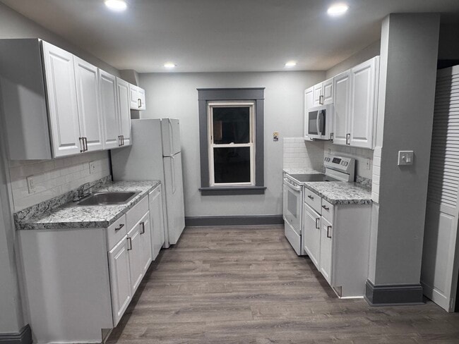 Photo - 95 New Canaan Ave Unit 2