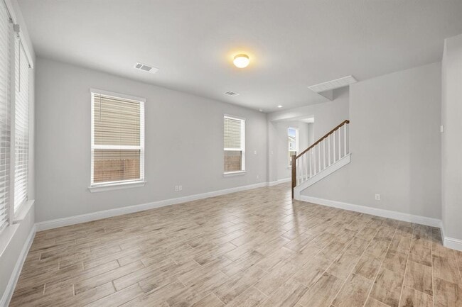 Photo - 173 Riverhill Dr