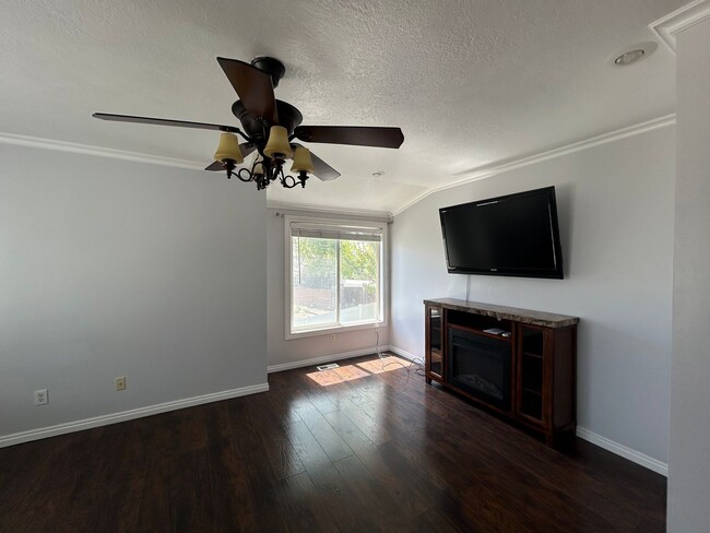 Photo - 4 Bedroom 4 Bathroom Home in Provo, Utah!