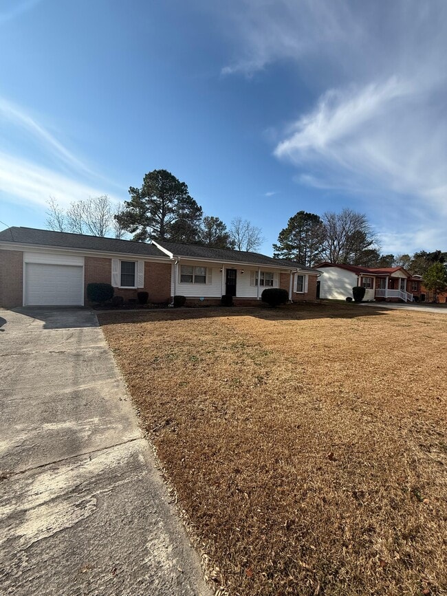 Photo - 1039 Kingsley Rd