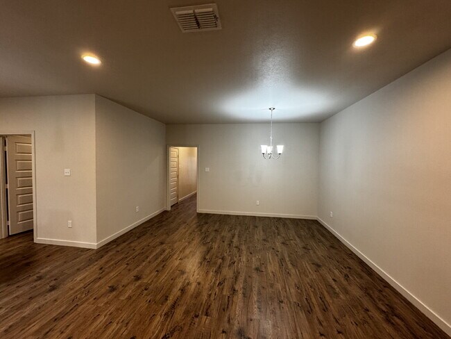 Photo - Townhome Located South Of Town Near Cooper...