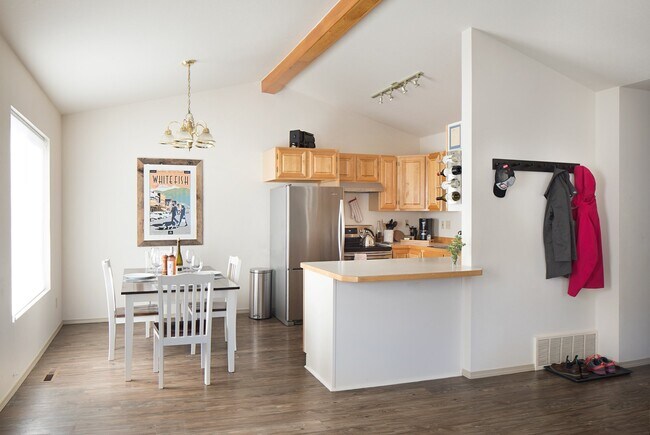 72 Crestwood Dr.