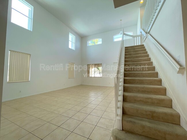 Photo - 17038 Tremont St