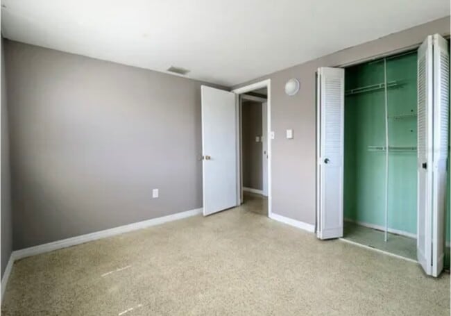 Photo - 8019 Portage Dr