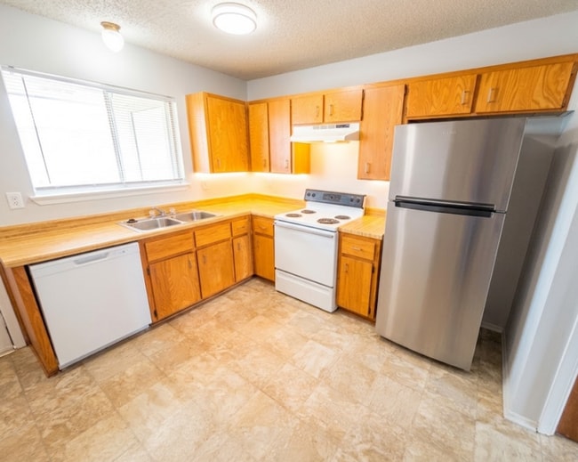 Photo - 1315 Quail Cir Unit C