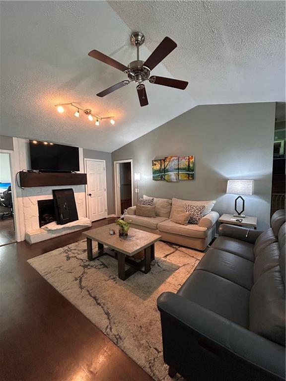 Photo - 2134 Atkinson Ln