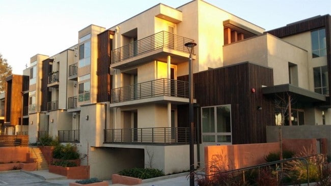 Photo - 1008 N Monterey St Unit 101
