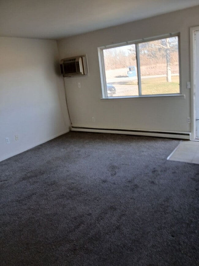 Photo - RANCH STYLE 3 BEDROOM DUPLEX FOR LEASE