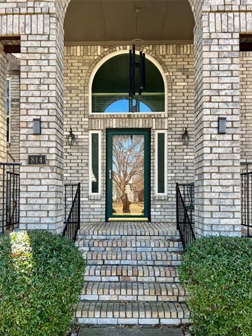 Photo - 814 Clearlake Dr